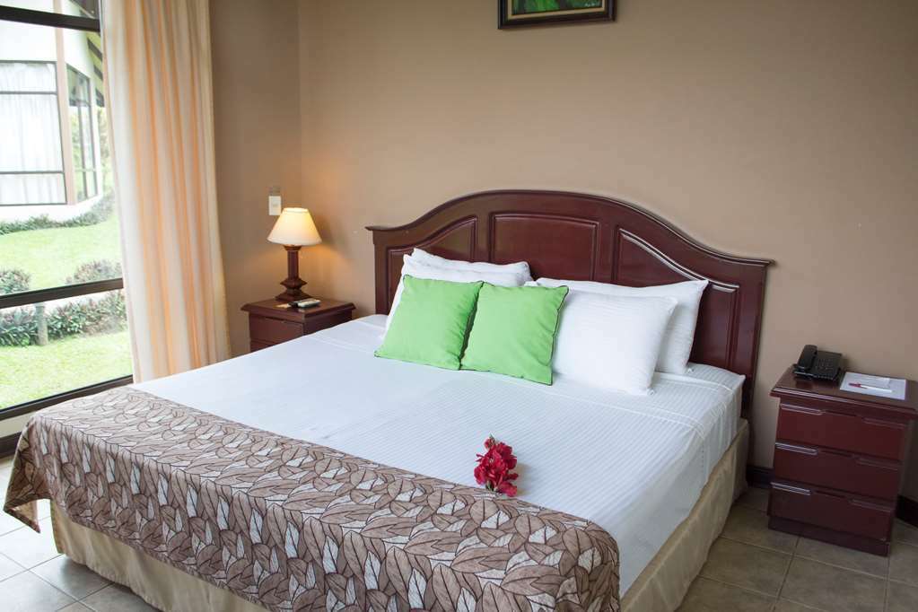 Hotel Montana De Fuego Resort And Spa La Fortuna Room photo